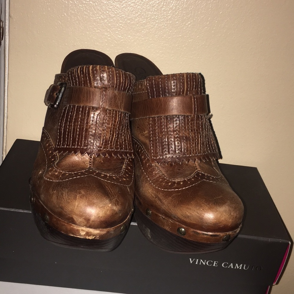 Dia-Brown Savage mules